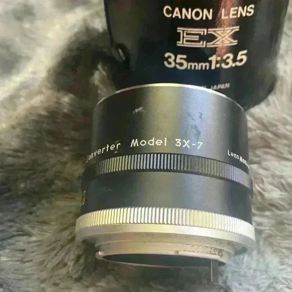 Canon EX 35mm 1:3.5 Lens with case - Picture 8 of 16